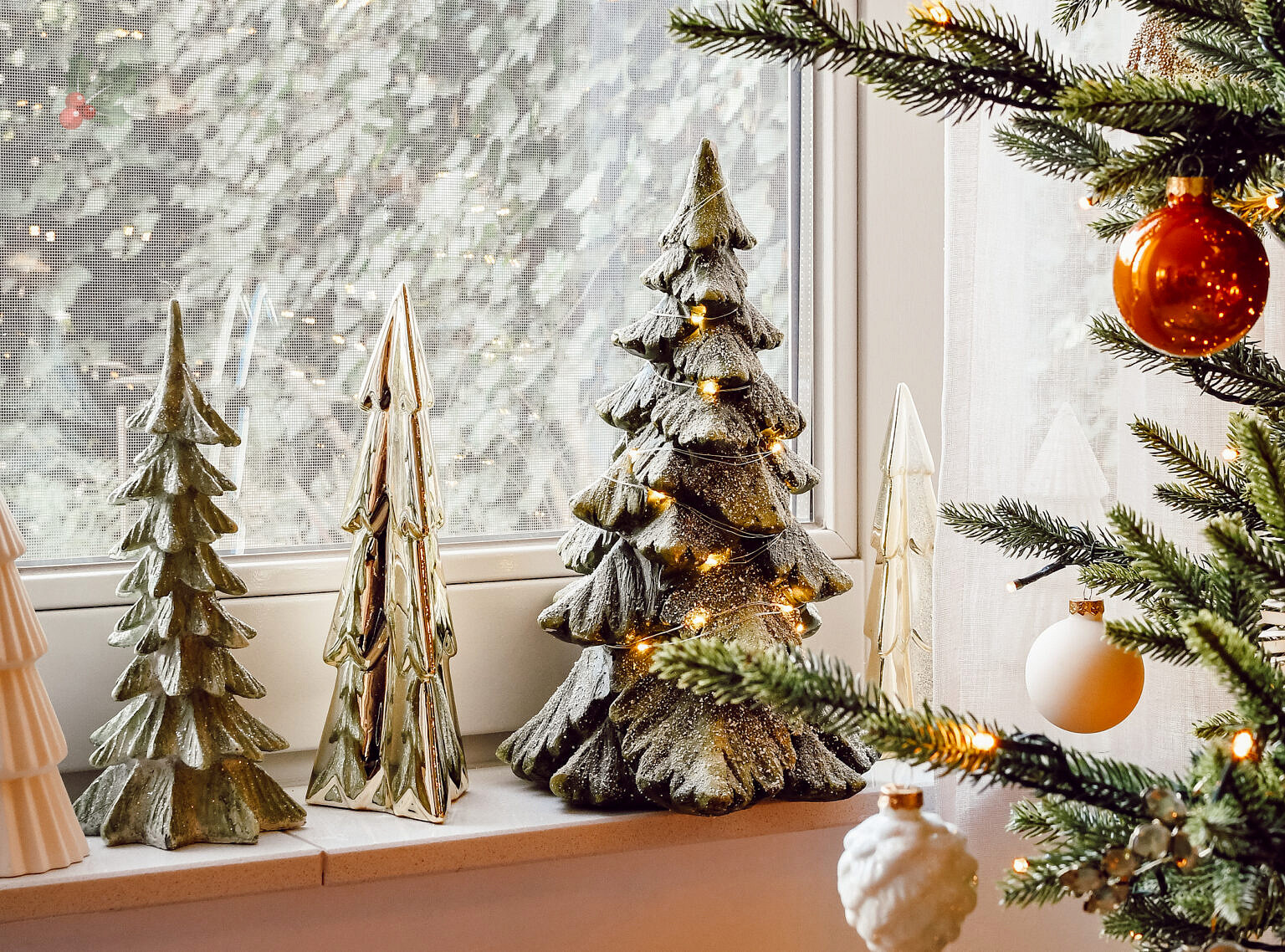 De leukste kerstdecoraties voor de vensterbank - Christmaholic.nl