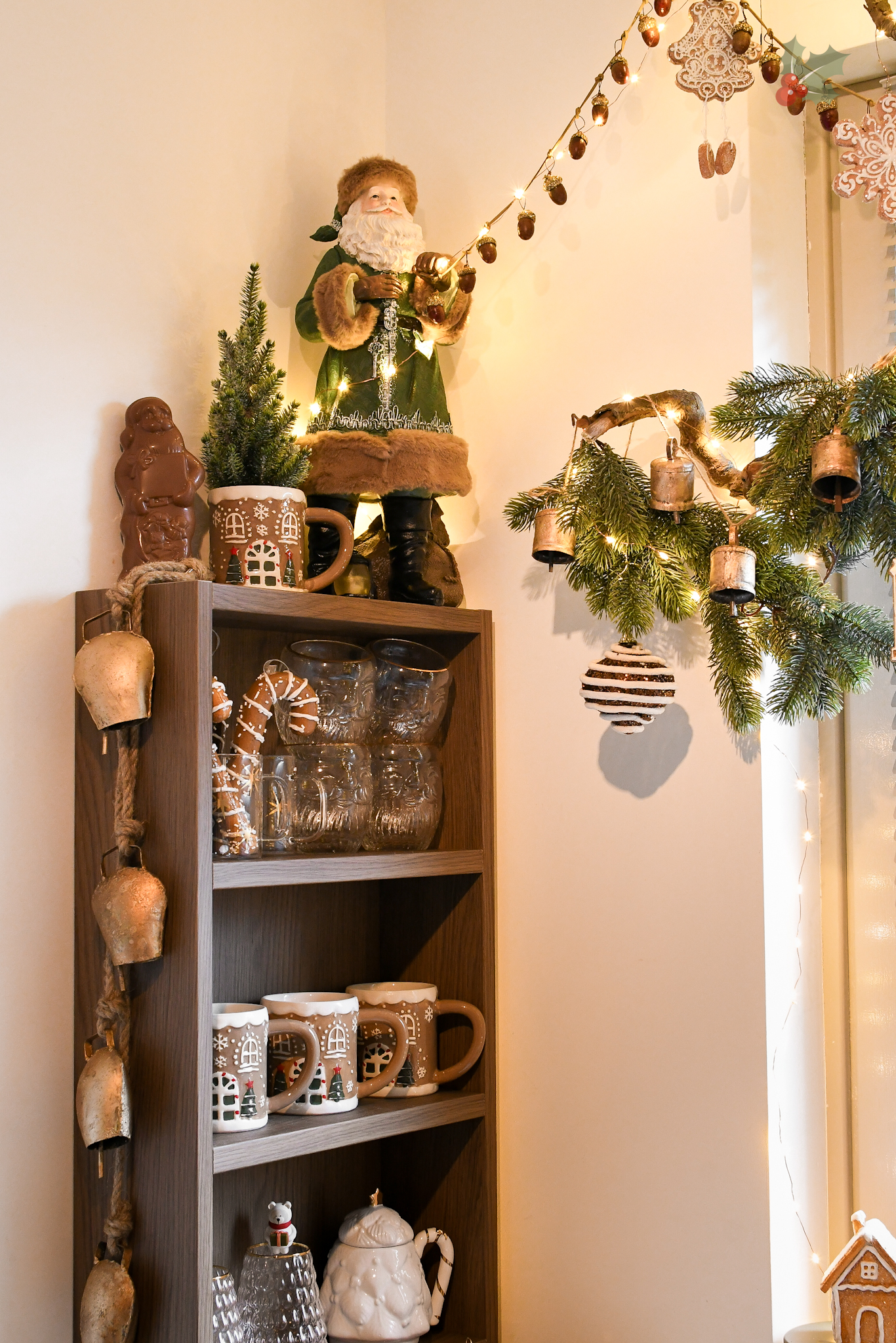 kerstversiering keuken gingerbread in kastje