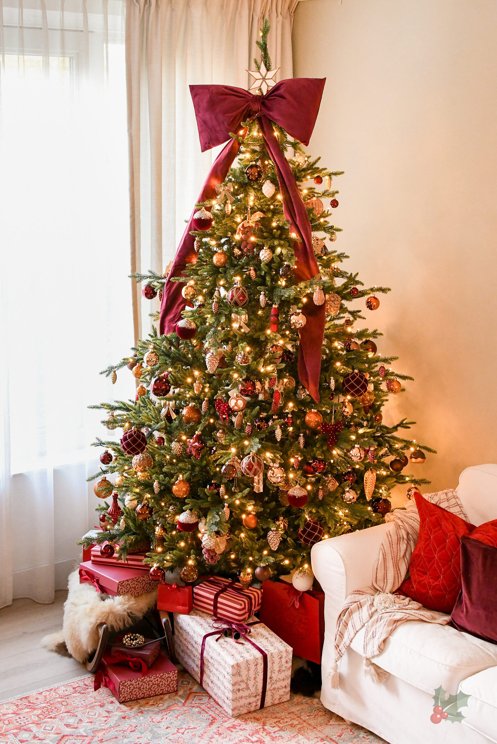 kerstboom bordeaux rood burgundy kerstversiering